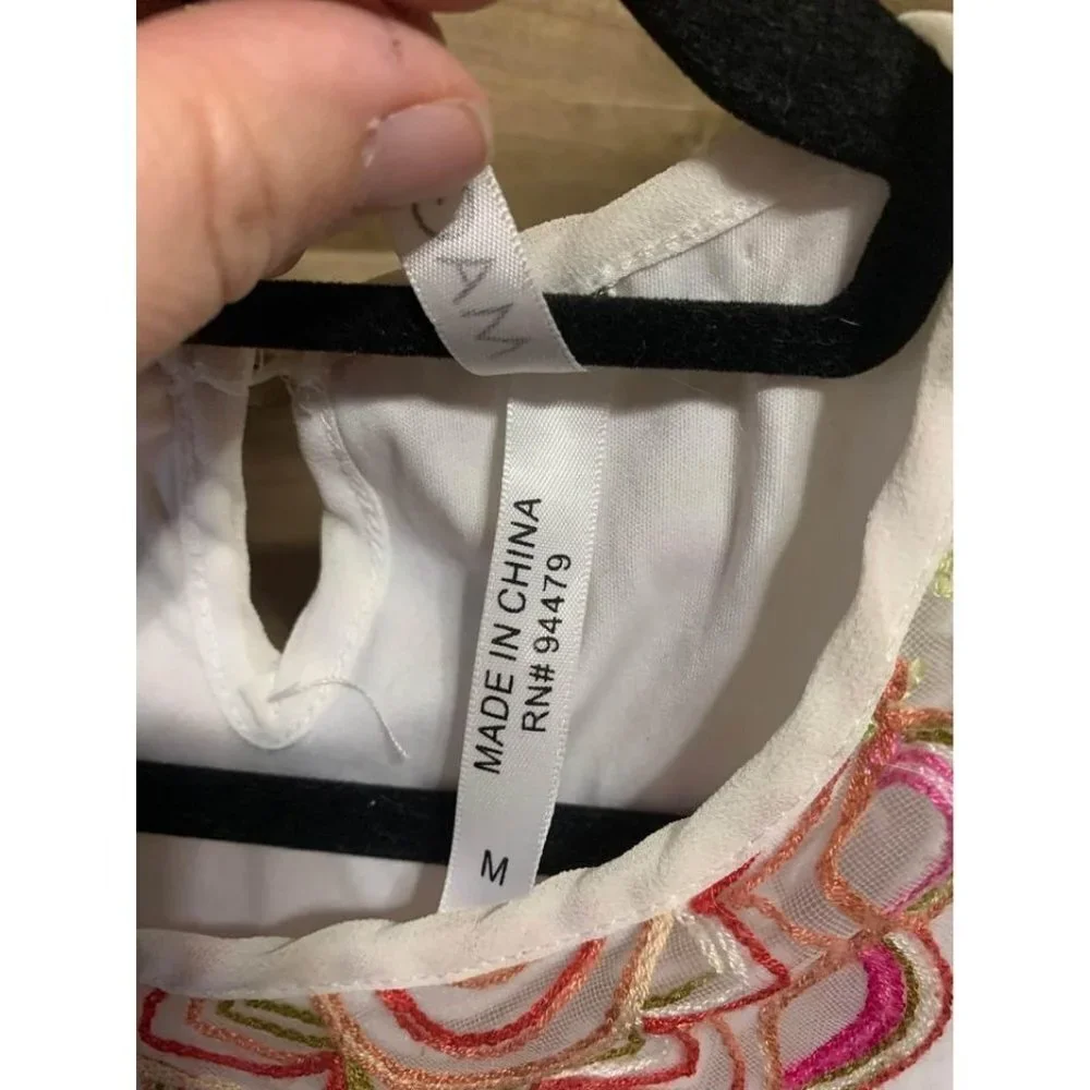 Magic Lined Embroidered Dress White Girls Size Medium